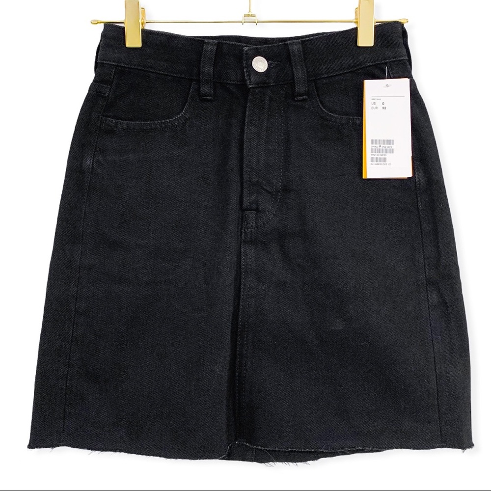 H&M black raw hem denim cutoff skirt, size 0